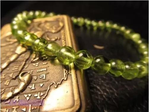 轻奢小众橄榄石,清凉橄榄石图片