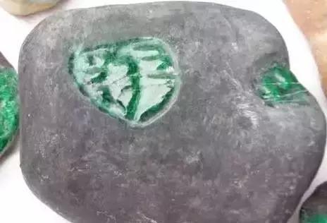 行话里说，“石头不骗人，都是人骗人？”翡翠行家都差点受骗了！