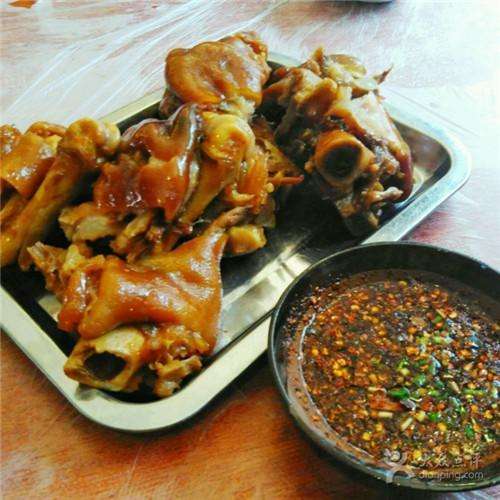 分享一个简单实用的腊味猪蹄、猪头肉、猪内脏做法