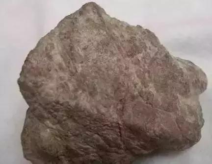 行话里说，“石头不骗人，都是人骗人？”翡翠行家都差点受骗了！