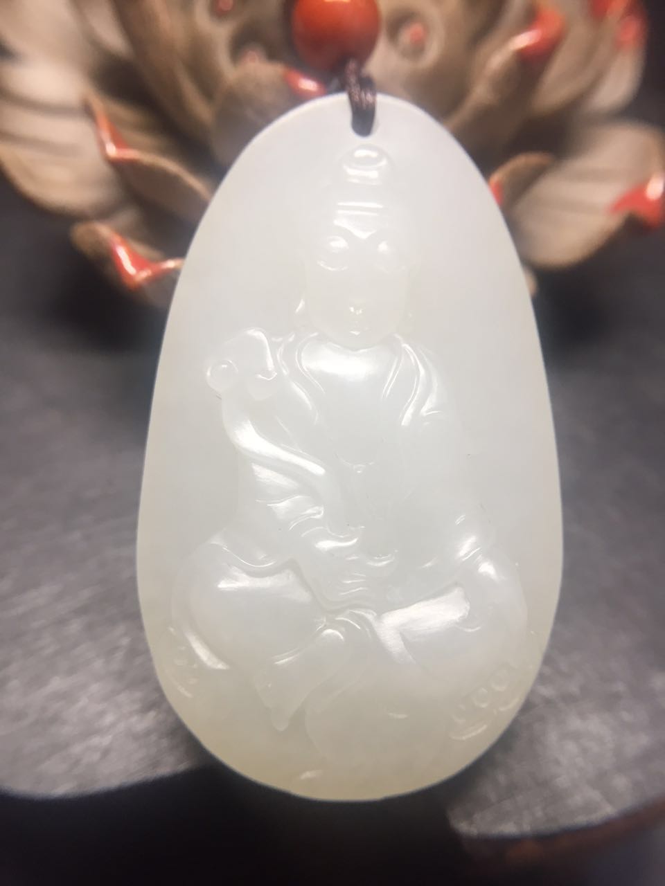 玉越戴越干是什么原因,玉越盘越润吗