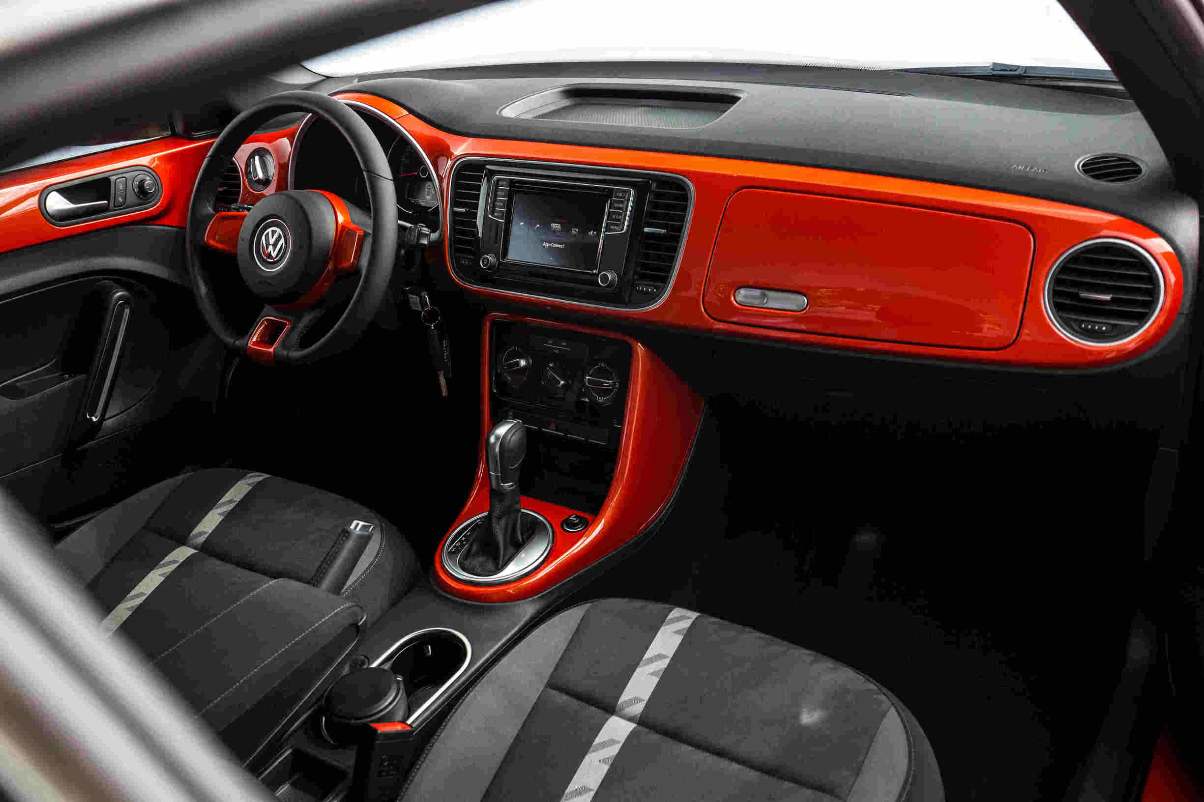 大众汽车甲壳虫最新款,大众进口甲壳虫2021款报价