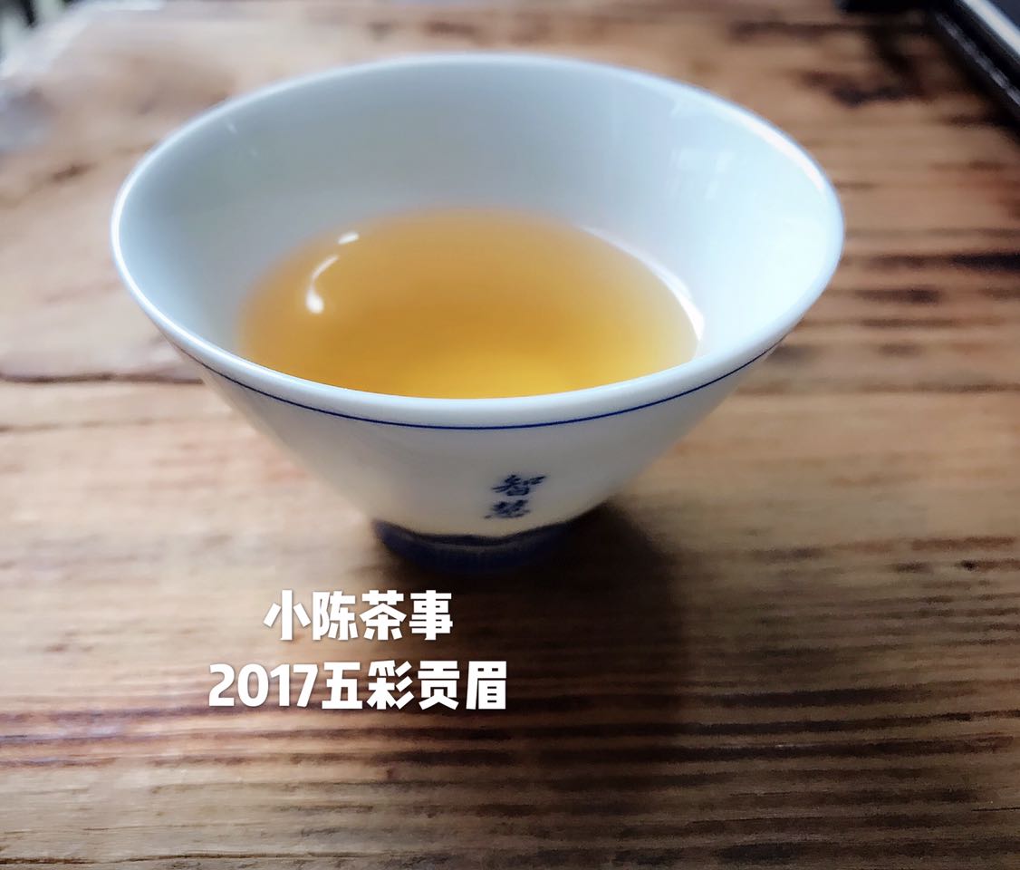 同一批茶叶颜色不同原因,为什么同一批茶叶喝了口感不一样