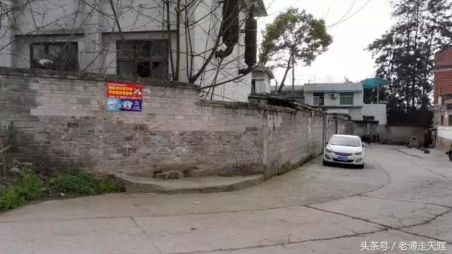 梁中与红中曾合校办学多年~两校原是亲生血缘关系