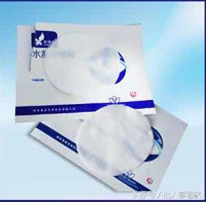 戴隐形眼镜如何将危害降到最低,如何戴隐形眼镜的技巧视频