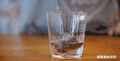 别再花2小时排队买喜茶了，我在家做5分钟搞定