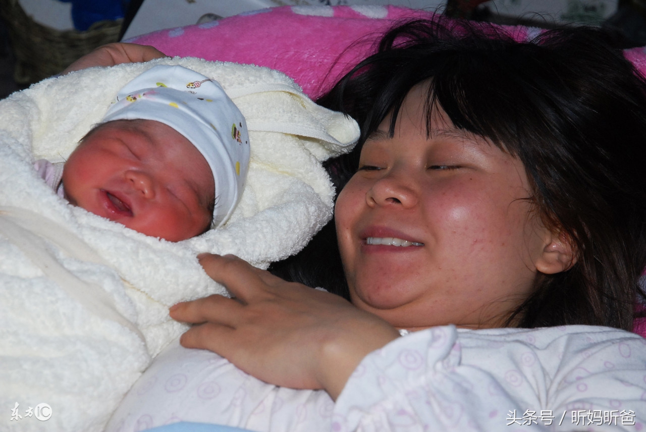 新妈妈产后易哭怎么办,产后坐月子这九大误区