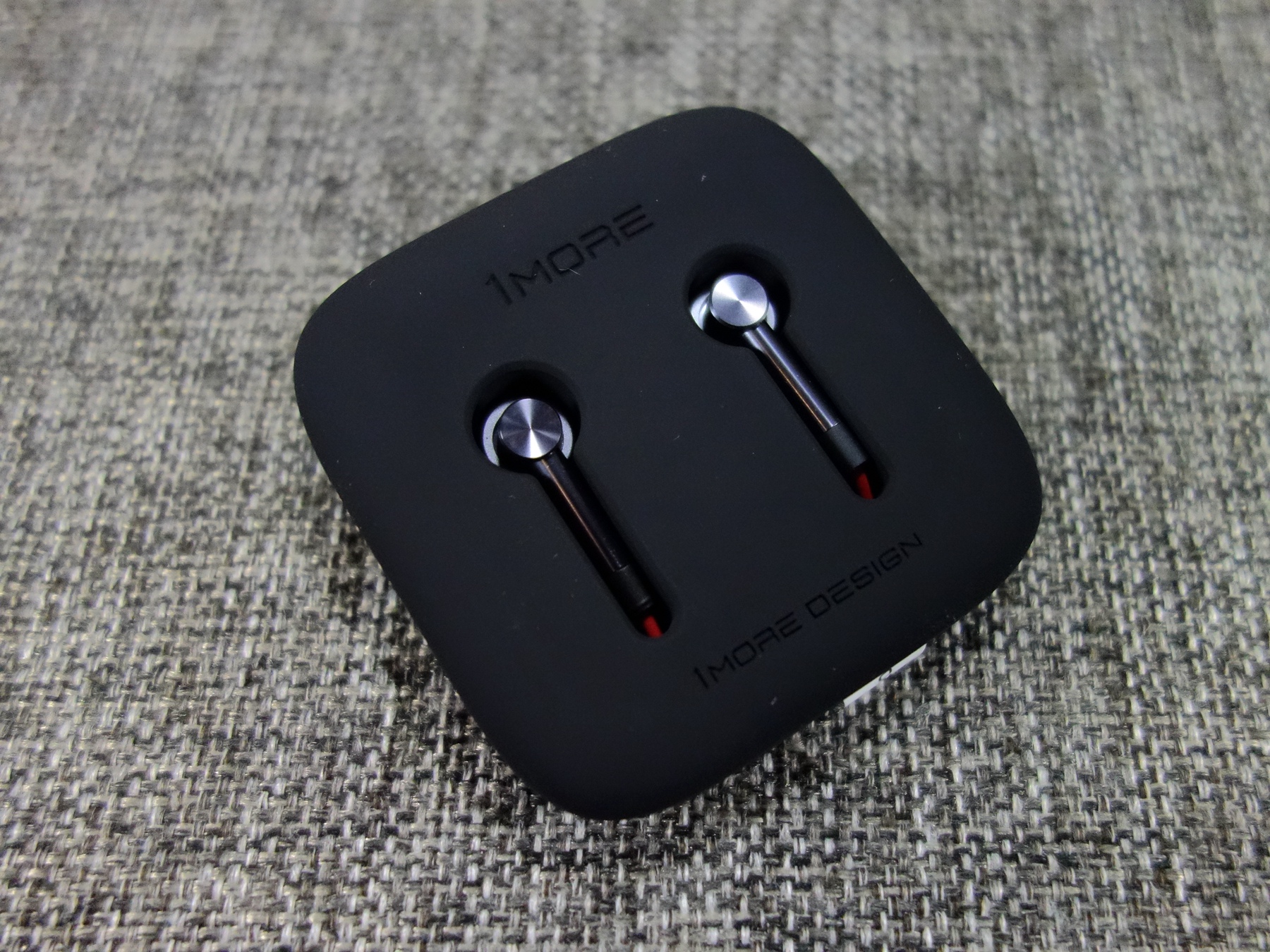 为音而生蓝牙耳机,1more真无线降噪蓝牙耳机怎么样