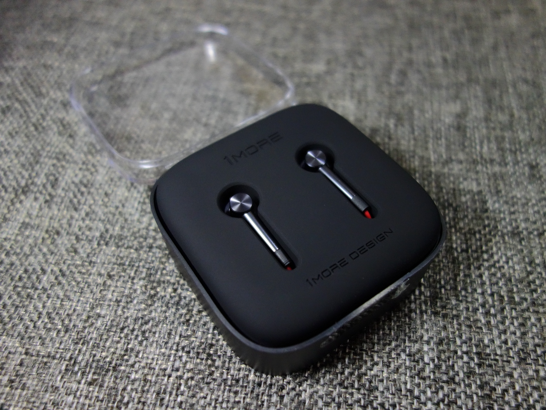 为音而生蓝牙耳机,1more真无线降噪蓝牙耳机怎么样