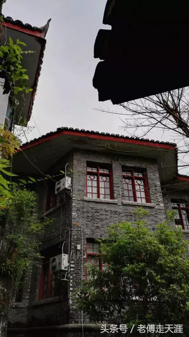 梁中与红中曾合校办学多年~两校原是亲生血缘关系