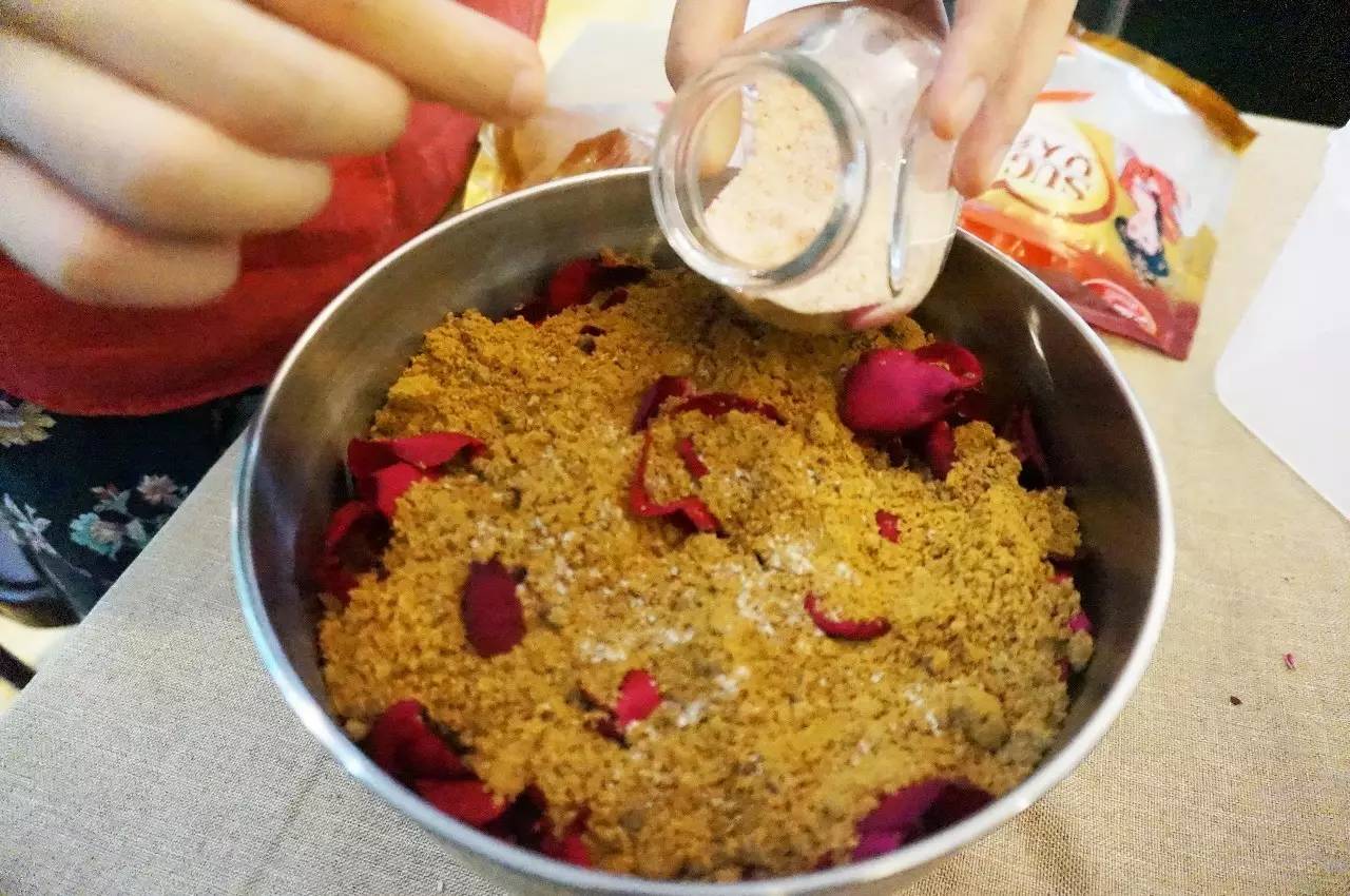 自制柠檬玫瑰酱,自制玫瑰花酱能做什么