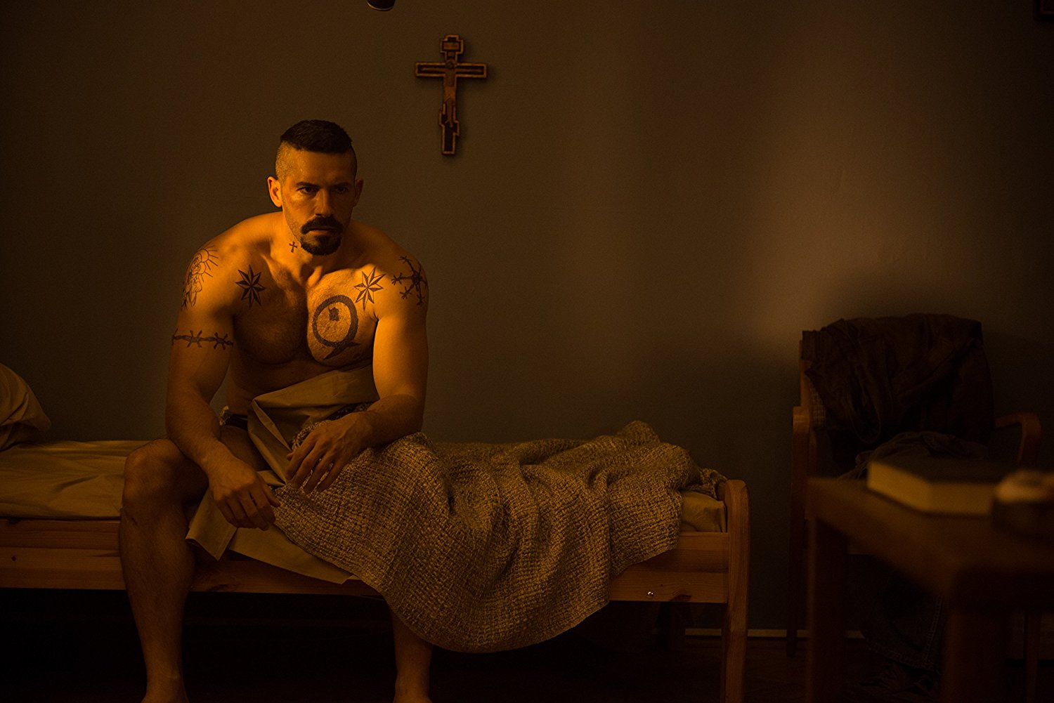 这几位男星的腹肌你天天去健身房也看不到