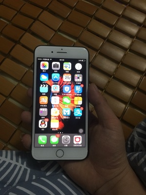 3699新买的iPhone7plus到了，直播开箱