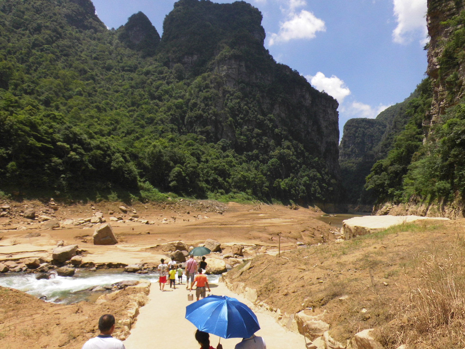 金秀圣堂湖景区游玩多久,金秀圣堂湖游记