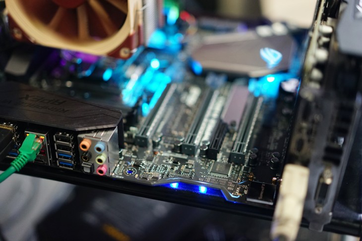 全方位打造酷睿X超频利器！ROGR6A主板评测