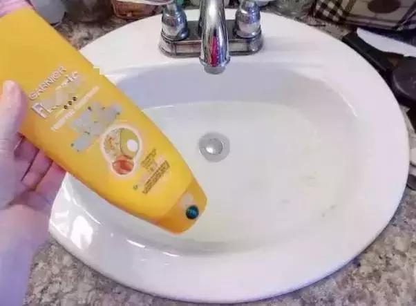 羊毛外套衣服缩水了怎么恢复原样,如何轻松解决衣服缩水问题