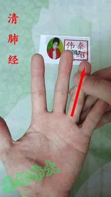 宝宝断奶晚上总是又哭又闹，几个小方法教你让宝宝安静下来！