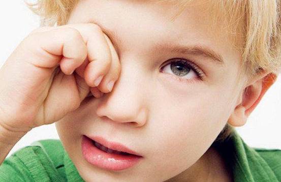 儿童散光会引起哪些问题,散光未来可不可能治好