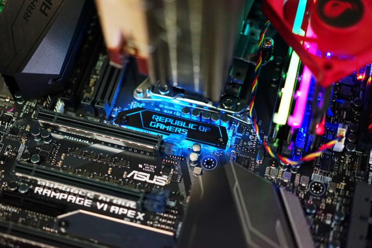 全方位打造酷睿X超频利器！ROGR6A主板评测