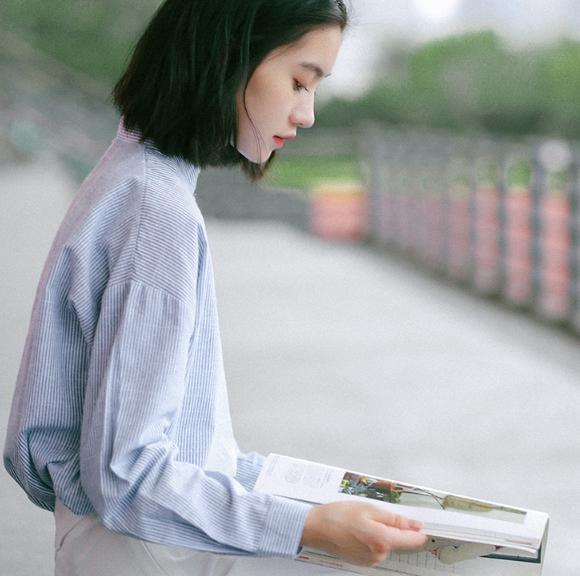 简约又高级的早秋衬衫穿搭,搭配技巧一款衬衫的多种时髦穿法