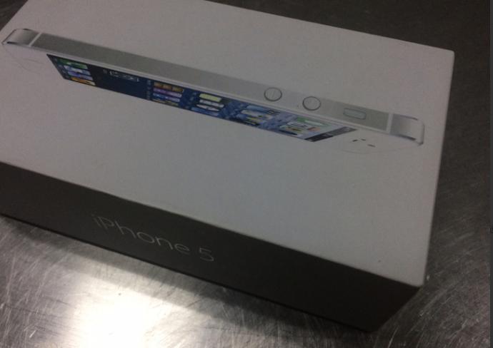 iphone5全新未开封,全新未拆封的iphone5s还值多少