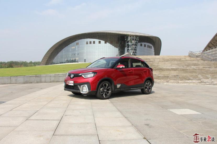 试驾东风风神ax7,东风风神ax4试驾