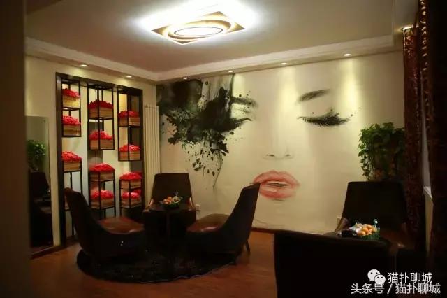 聊城这群美女个个都是纹绣高手，他们藏在新东方广场的秘密基地里