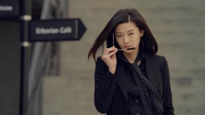 用冷水洗头会越来越油吗,用盐水洗头能不能柔顺