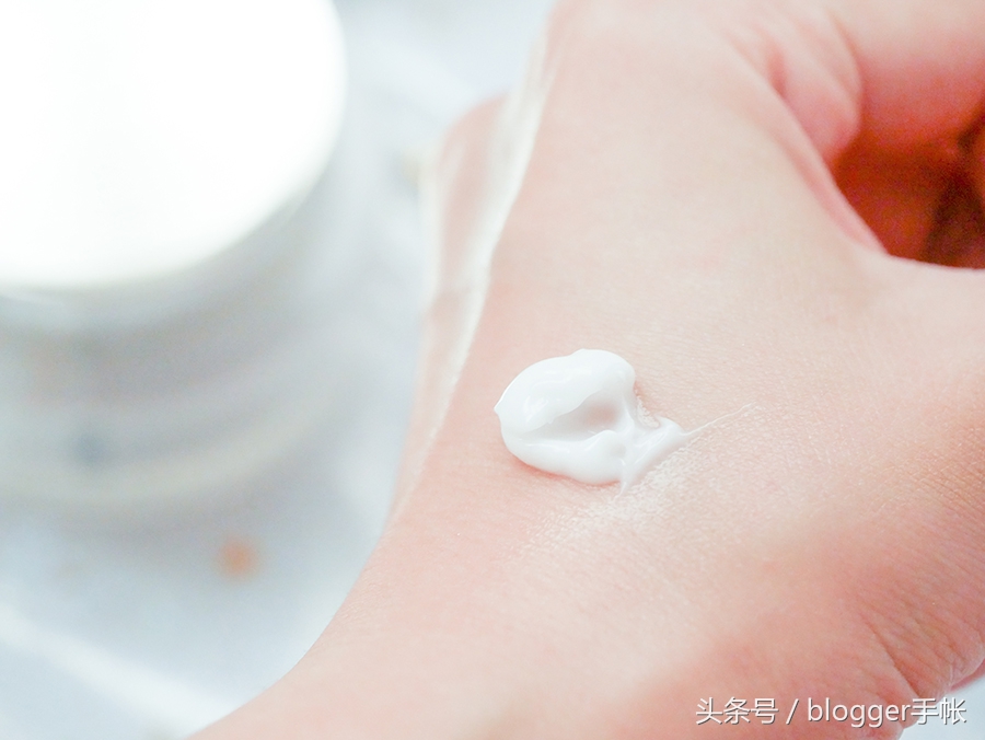 雪肌精谧雅精华油,雪肌精谧雅臻活乳液