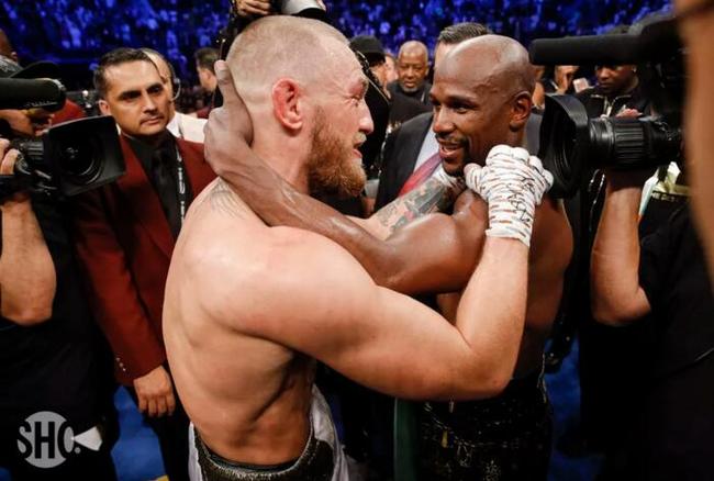 这几位男星的腹肌你天天去健身房也看不到