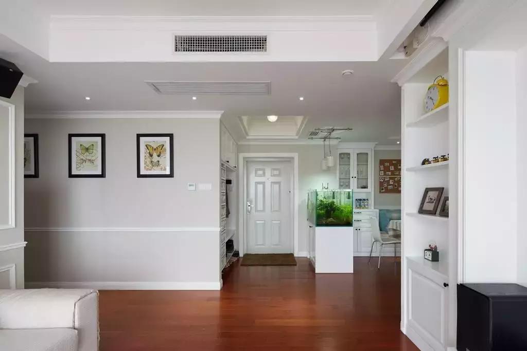 鞋柜正对楼梯有什么忌讳,邻居家的鞋柜正对我家门好吗