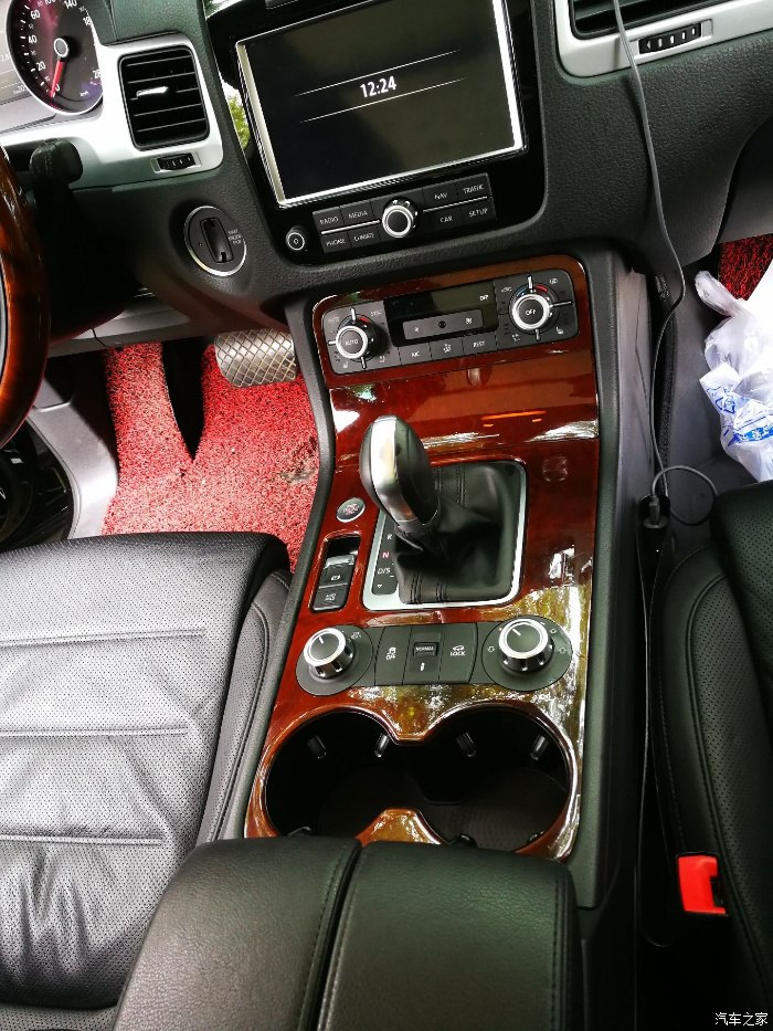 实木板材UV面划痕怎么修补,汽车门内饰板有划痕怎么处理