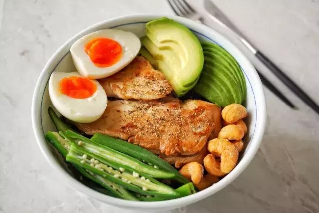 有没有比较好的减肥菜谱app,减肥食谱一日三餐七天菜谱表