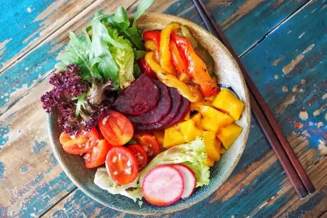 有没有比较好的减肥菜谱app,减肥食谱一日三餐七天菜谱表