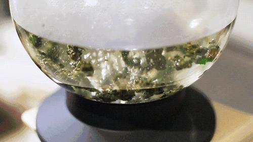 如果你喜欢喝这杯茶，也许我可以请你｜奈雪