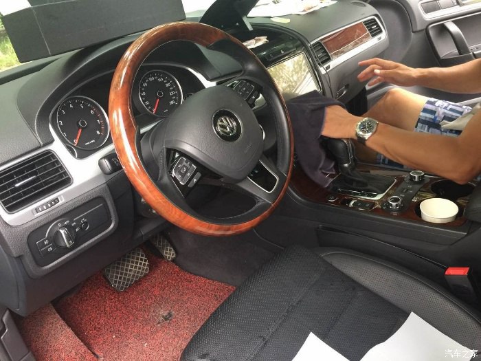 实木板材UV面划痕怎么修补,汽车门内饰板有划痕怎么处理