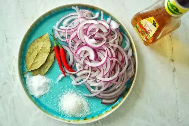 有没有比较好的减肥菜谱app,减肥食谱一日三餐七天菜谱表