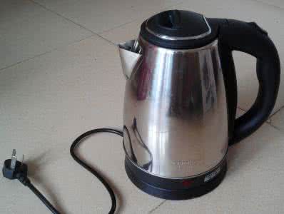 废旧热水壶不要扔掉,热水壶坏了要扔掉吗