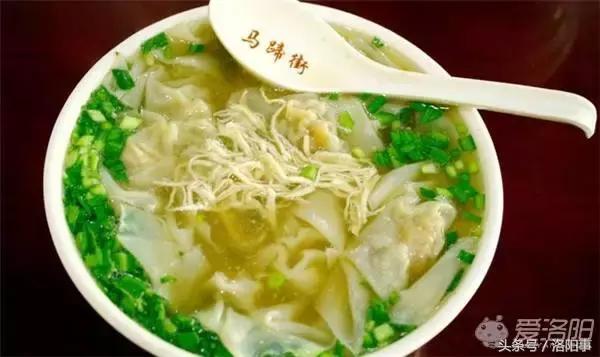 一个老外说一年之内吃遍全中国,一外国小哥声称要吃遍中国