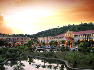 清远英德奇洞温泉酒店,英德奇洞温泉是否关闭了