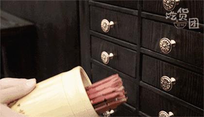 开在樱花树里的抹茶店，被这只兔子绿了也心甘情愿！