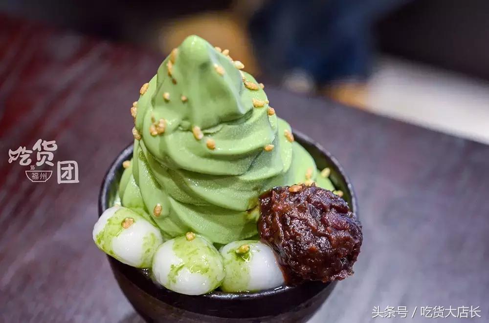 开在樱花树里的抹茶店，被这只兔子绿了也心甘情愿！