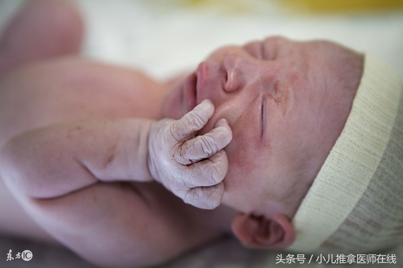 新生儿肺炎怎么判断严重程度,新生儿咳嗽怎么判断是不是肺炎
