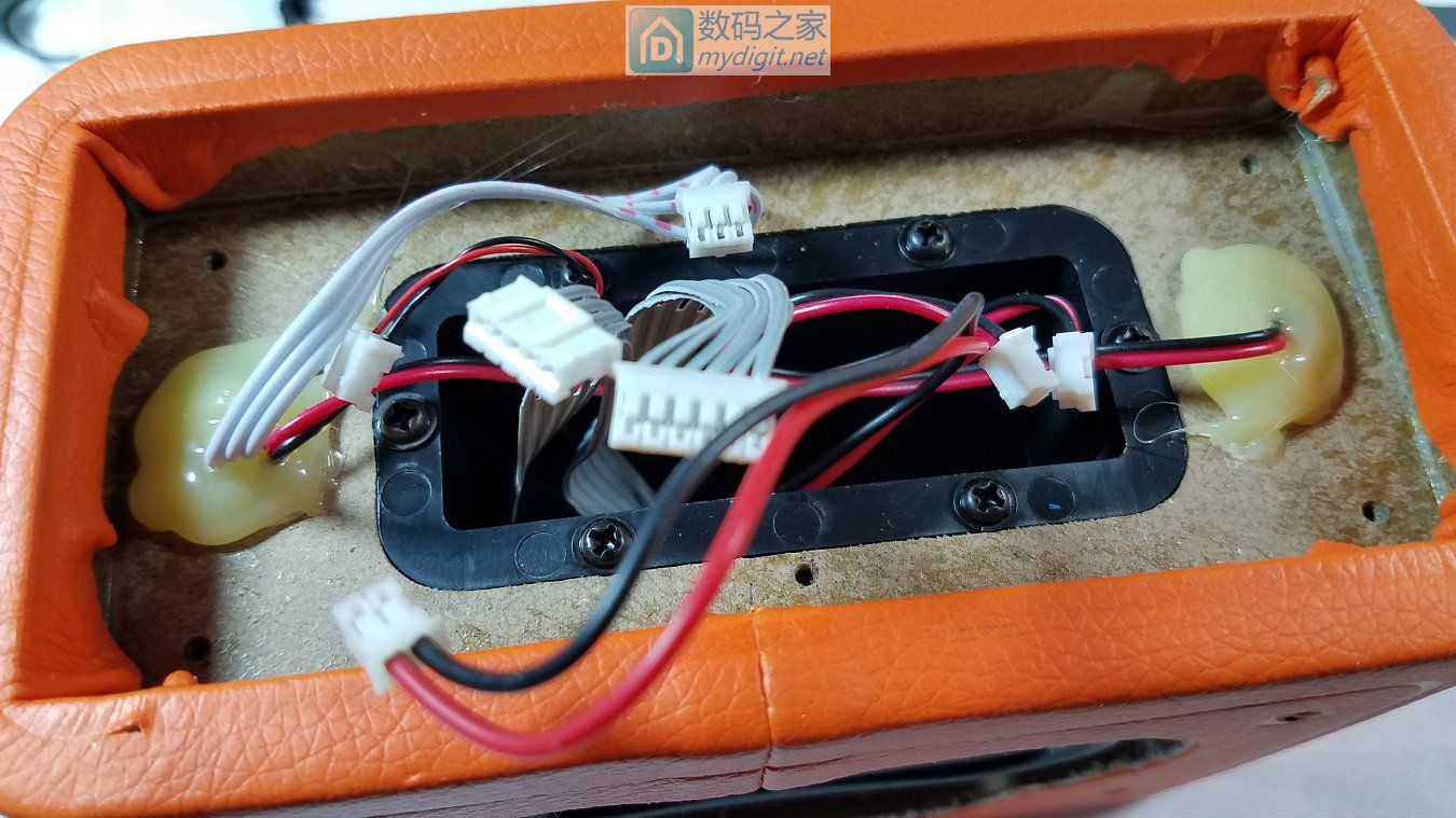 皮革+木质=好音质？简评朗技iBOXH90创意无线蓝牙音箱性价比