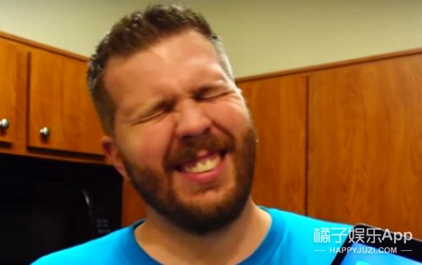 他把iPad放进烤箱：你猜苹果能禁得住“烤”验么？