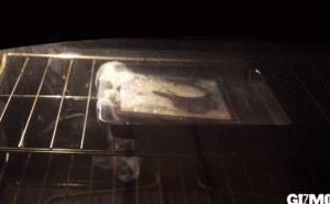 他把iPad放进烤箱：你猜苹果能禁得住“烤”验么？