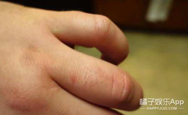 他把iPad放进烤箱：你猜苹果能禁得住“烤”验么？