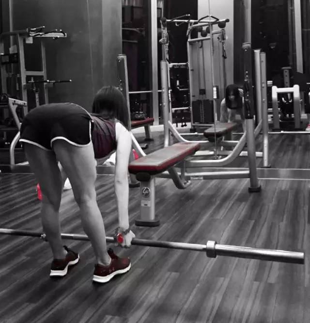 改善假胯宽后腰臀比,腰臀比很完美的骨盆宽度