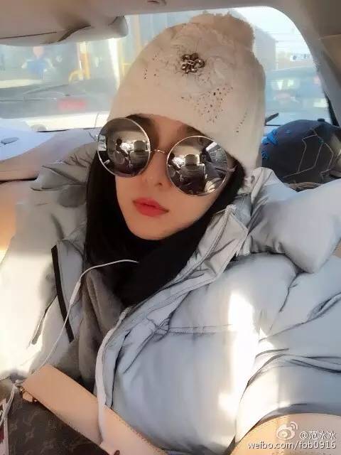 每日星范|范冰冰其实羽绒服承包了范爷整个冬天的美！