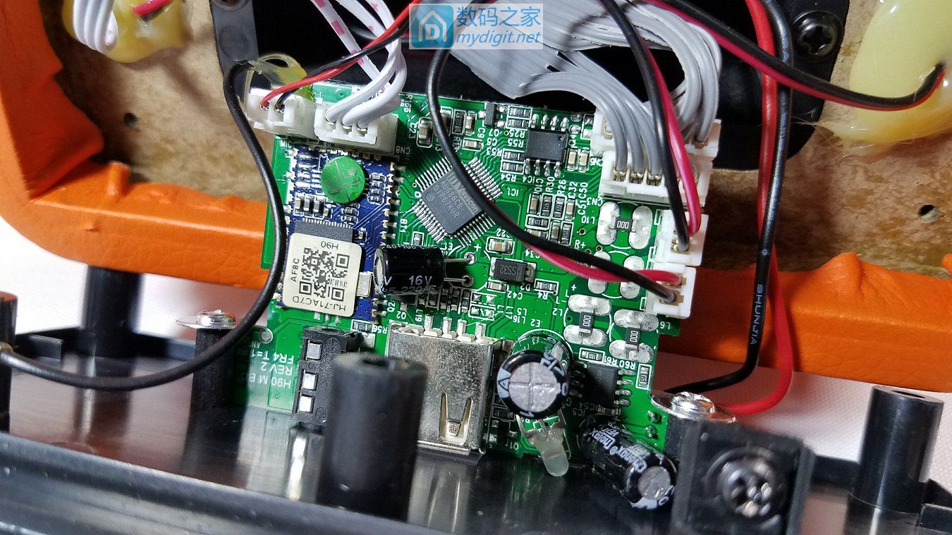 皮革+木质=好音质？简评朗技iBOXH90创意无线蓝牙音箱性价比